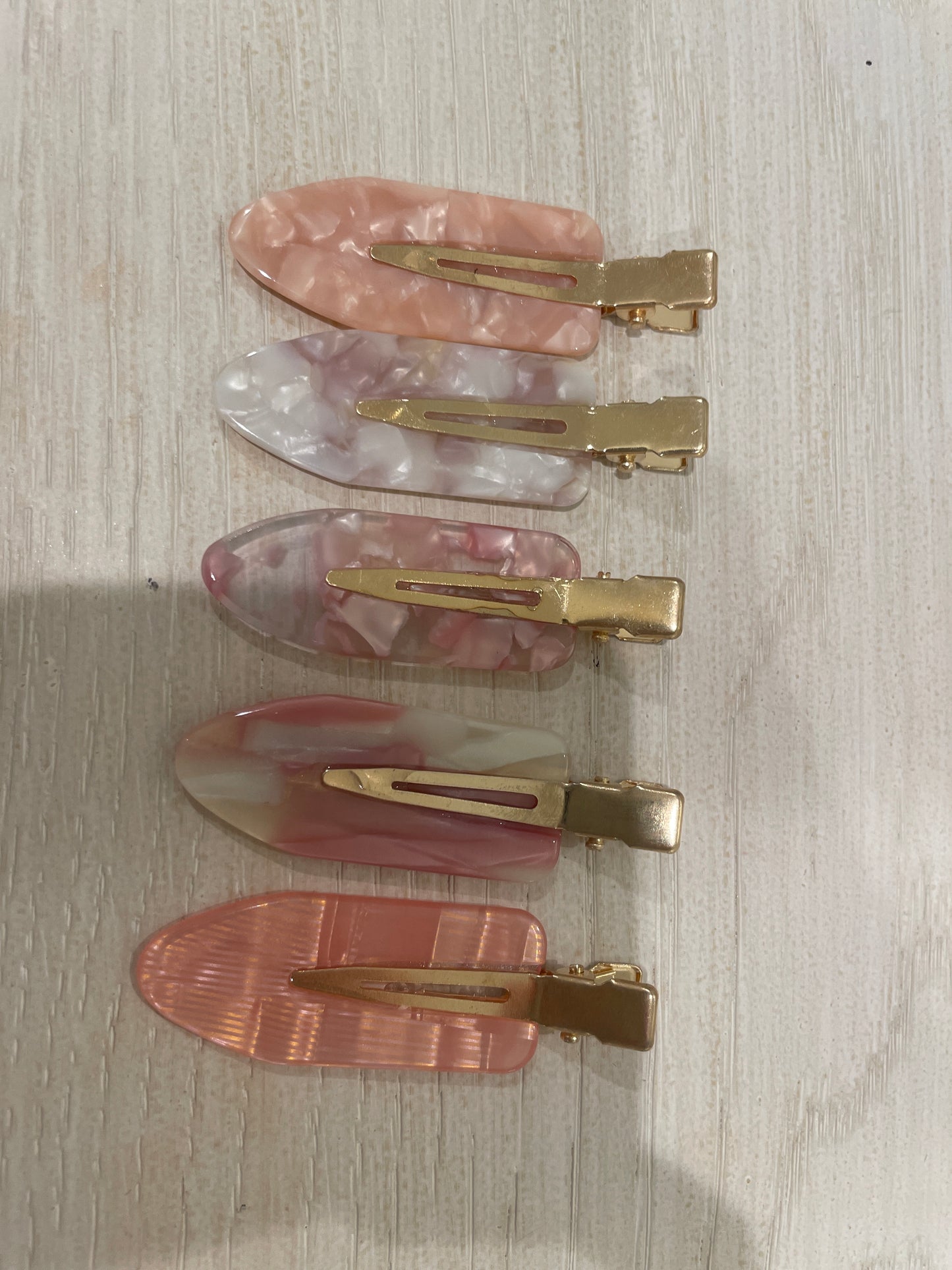 3. Gleam & Grip clip