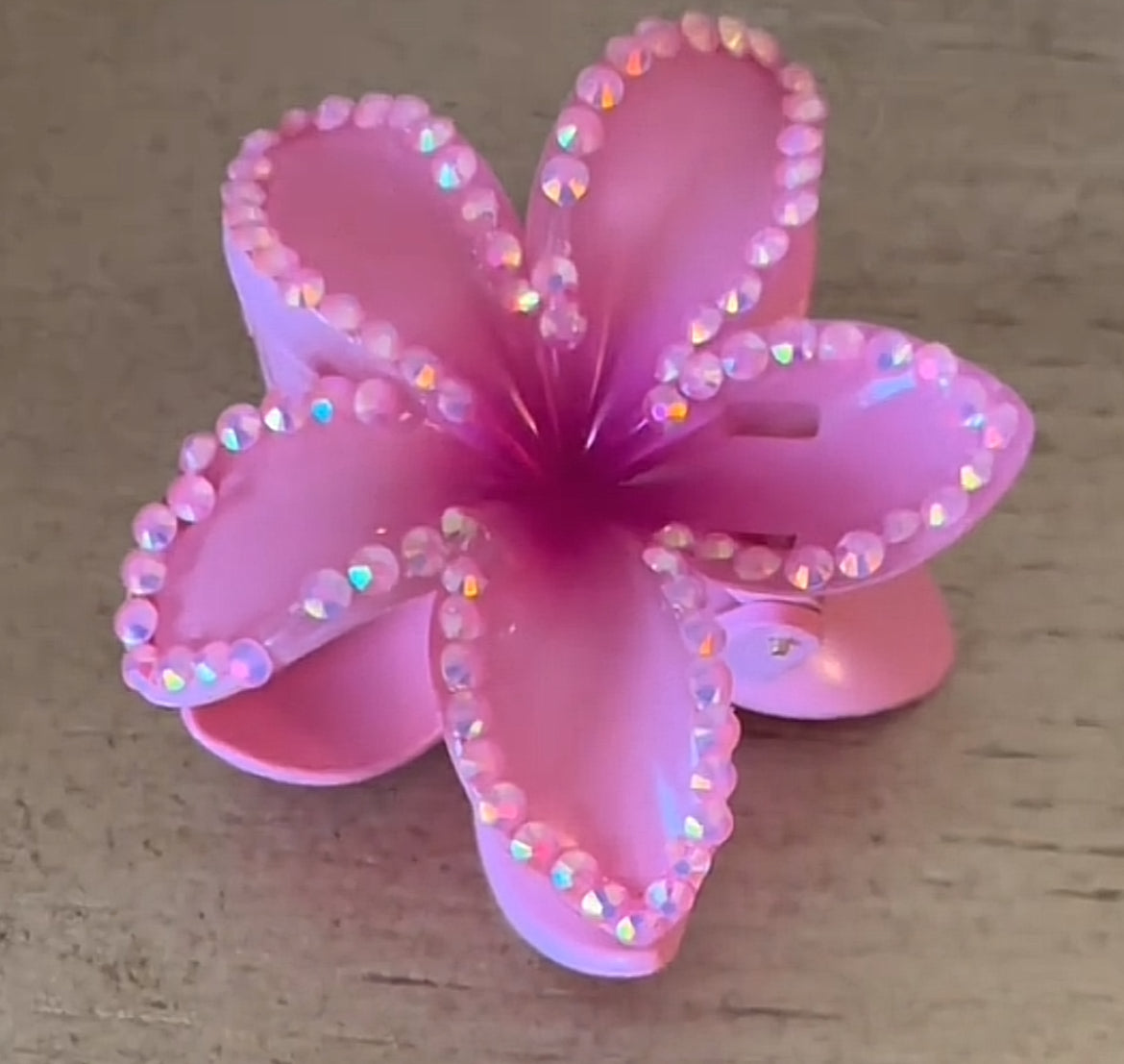 Big pink flower clip